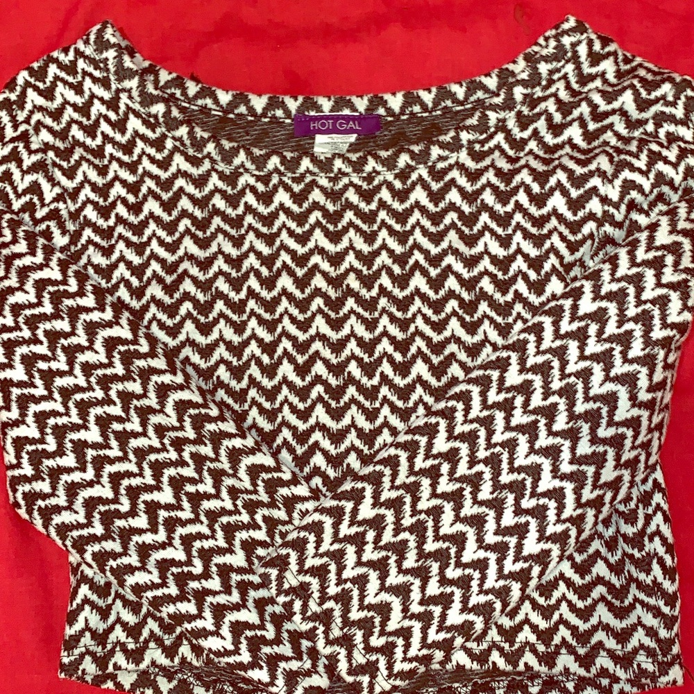 Black and white crop top sweater